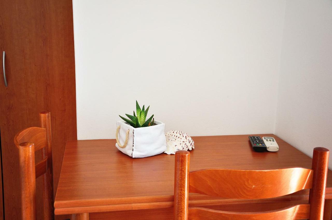 Sunrise Studio Apartments 3 로크바 로고즈니차 외부 사진