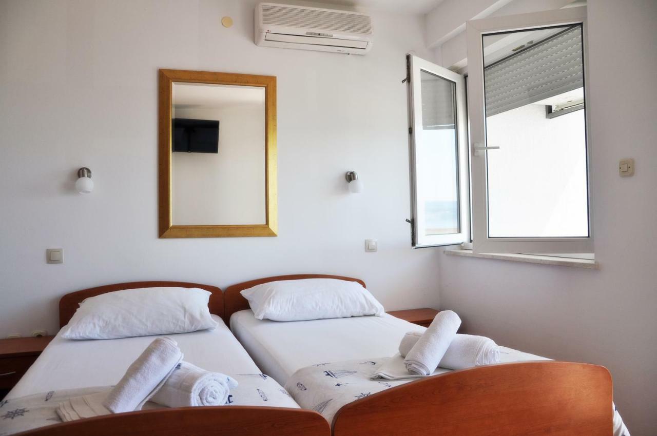 Sunrise Studio Apartments 3 로크바 로고즈니차 외부 사진