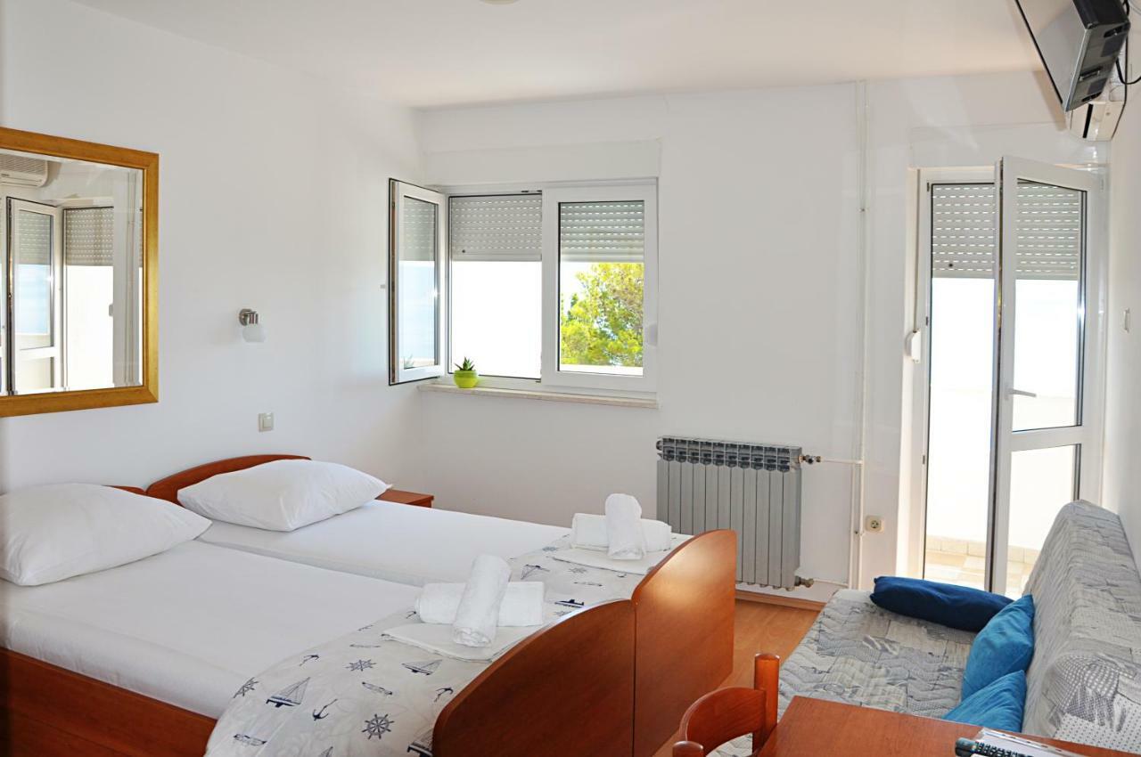 Sunrise Studio Apartments 3 로크바 로고즈니차 외부 사진